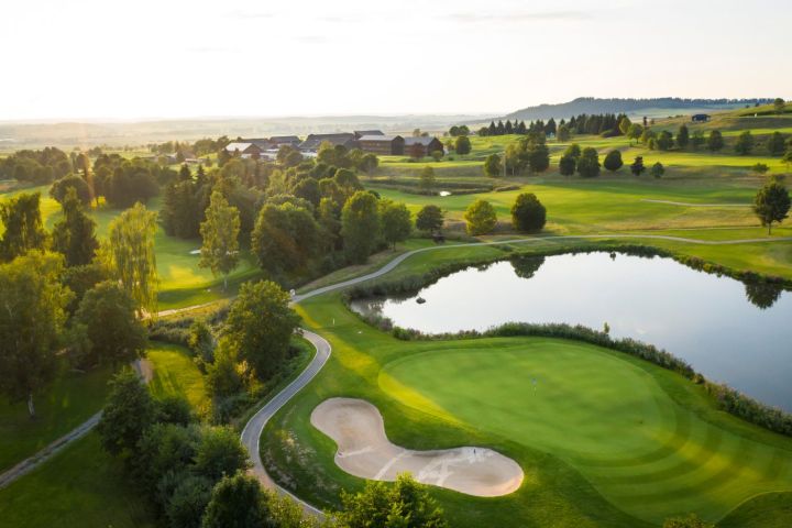 golfhotel-oeschberghof-east-course3-c42794b7